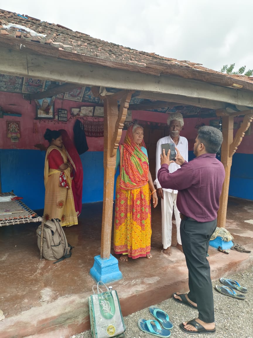 PHCSARVA's tweet image. તા 29 જૂન 25 ના રોજ પ્રા.આ.કે સરવા ના તમામ પેટા કેન્દ્રો ખાતે H2H જઈને #CHO, #MPHW અને #FHW દ્વારા PM-JAY ની કામગીરી સુપરવાયજર શ્રી એમ.પી.સોલંકી ના માર્ગદર્શન હેઠળ  કરવામાં આવ્યું.