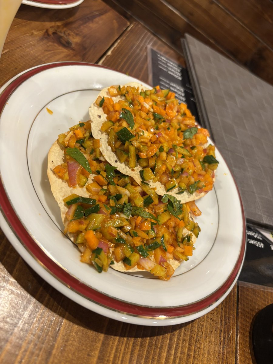 52MIi52's tweet photo. ネパール料理
＃ネパール料理
＃モモ
＃上野
美味しい😋 https://t.co/6UKvU0IpFr