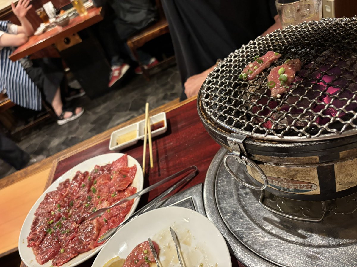 52MIi52's tweet photo. 浅草で焼肉乾杯🍻 https://t.co/zjZeB3rHLn