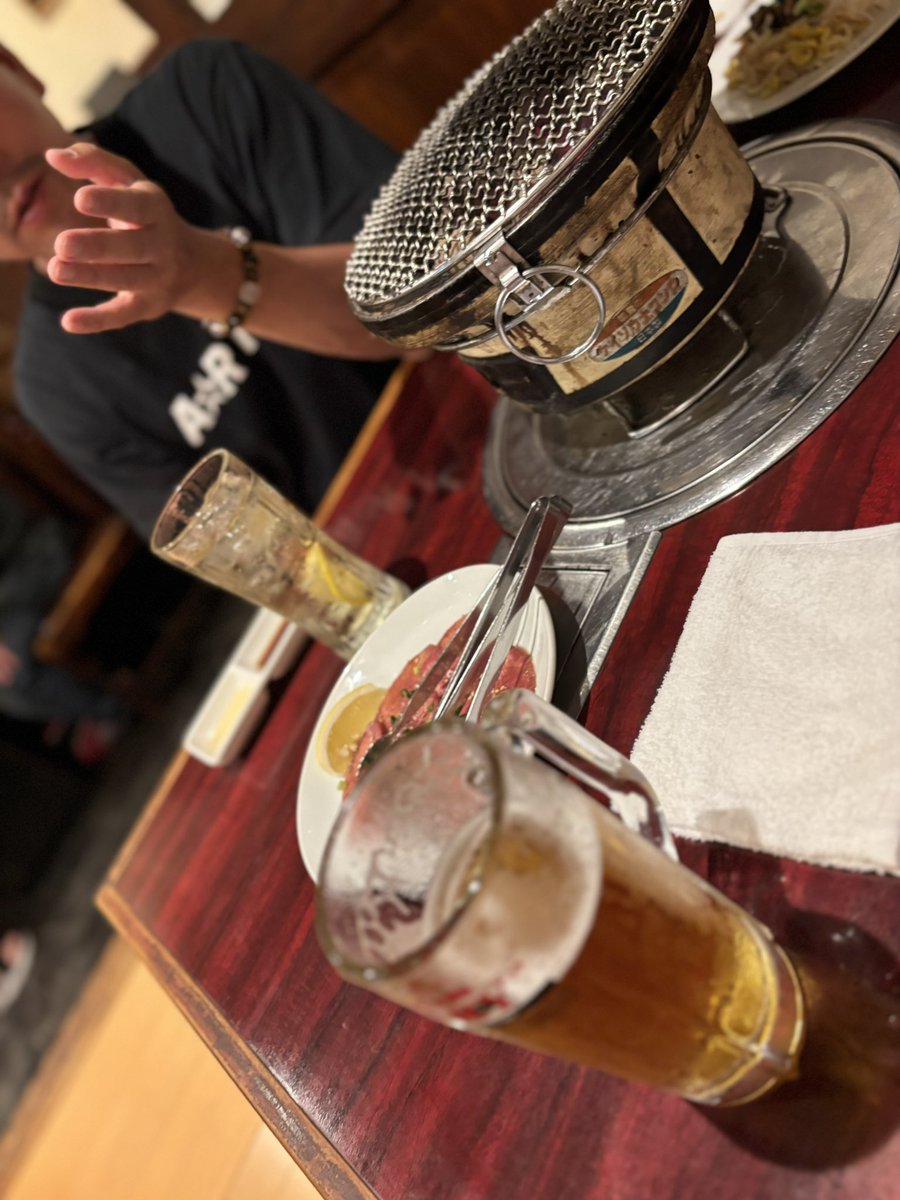 52MIi52's tweet photo. 浅草で焼肉乾杯🍻 https://t.co/zjZeB3rHLn