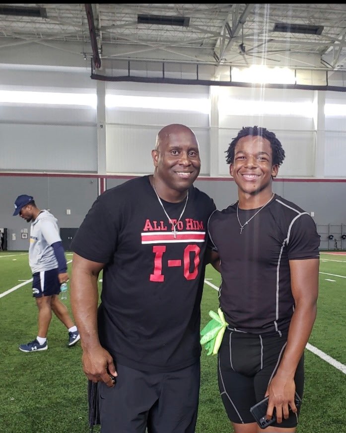 Teddy Moore III tweet media