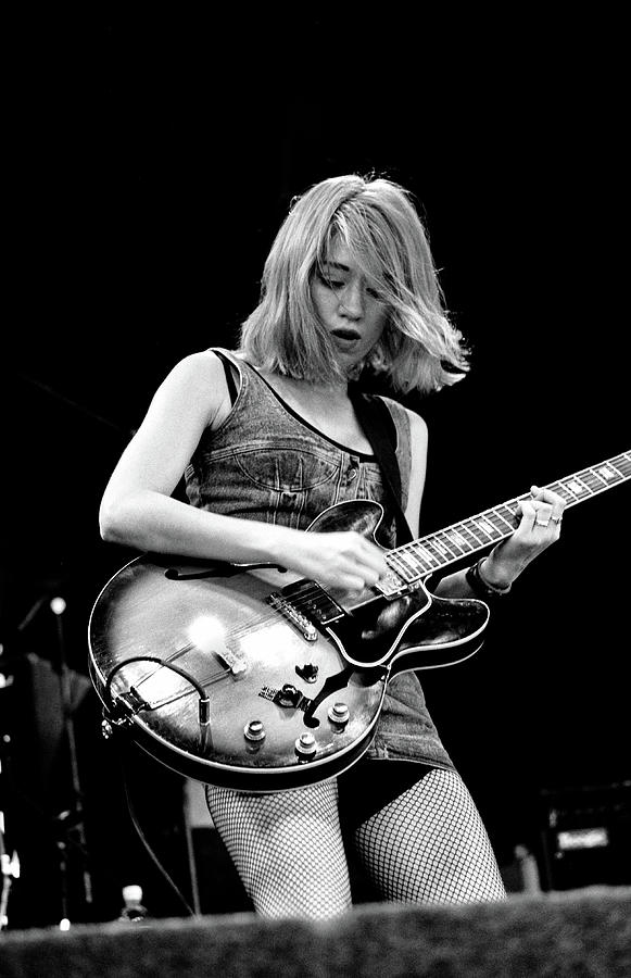 Miki Berenyi Daily (@dailyberenyi) on Twitter photo 