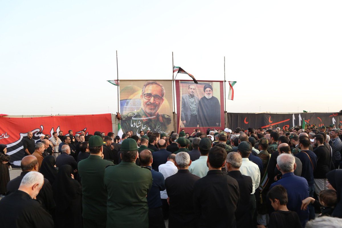 MradyTnyn53039's tweet photo. امروز همدان، میزبان قامت بی‌سر یک قهرمان بود...
سپهبد شهید علی شادمانی برگشت؛ نه برای ماندن، که برای بیدار کردن وجدان‌هایی که خواب مانده‌اند.
سلام بر آن‌هایی که جان دادند تا ما با خیال راحت زندگی کنیم.
#رفیق_خوب_خدا https://t.co/TabFkUoB5m