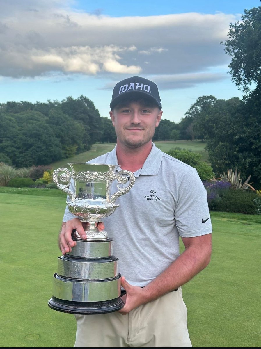 MattGillingham's tweet photo. Huge congrats to Sam Johnson – winner of the @CheshireGolfLtd Strokeplay Championship @TheWilmslowGC with scores of 70-73-67-69 (-9).
Course looked stunning all week, with greens rolling at 12 on the stimp.
Great to have @TommyFleetwood1 supporting! #CheshireGolf #Wilmslow https://t.co/8M2rySbyyD