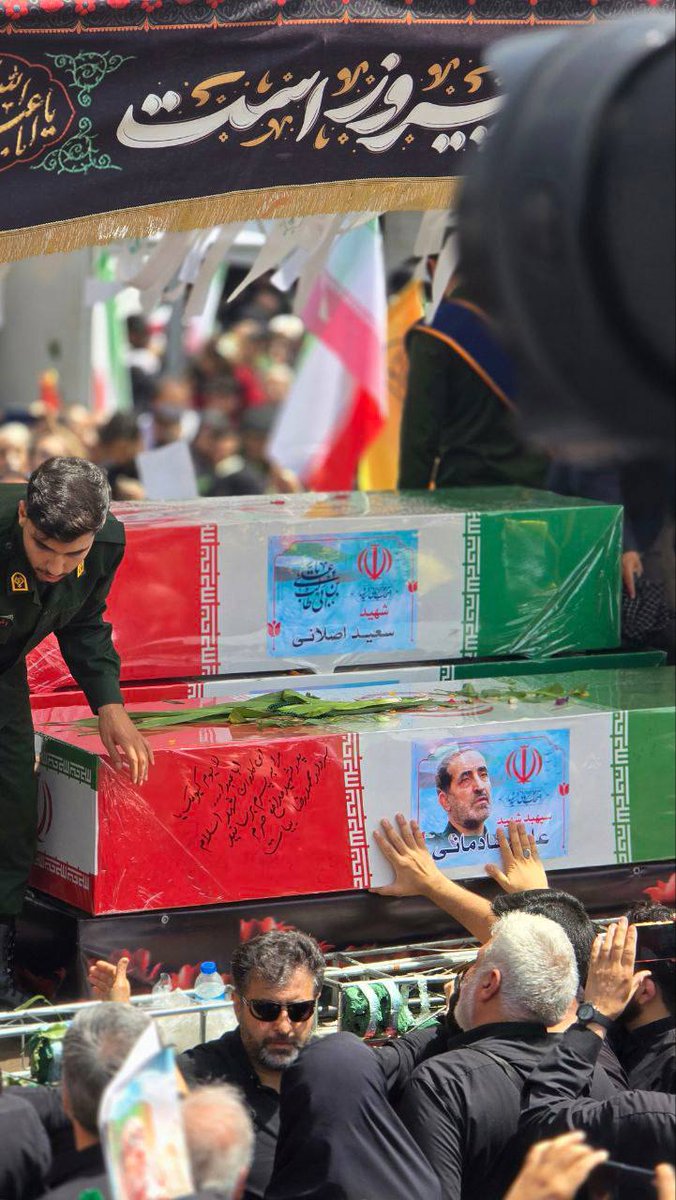 _nasle4i_'s tweet photo. شهادت هنر مردان خداست 
و چه هنرمندایی داریم تو این مرز و بوم ❤️🇮🇷
#رفیق_خوب_خدا https://t.co/v12tTsaHJv