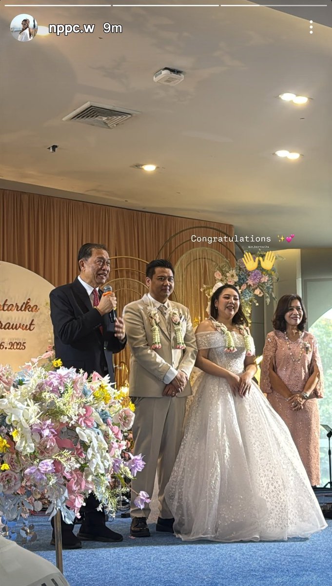 Me496896987's tweet image. The girl in Nan's story is her cousin and she is following @milephakphum,the families know e/o. I remember that her parents were also following the future sil. Wedding bells?🎉🥴
#milephakphum #GreenyRose #apocolleagues #MileApo #MileApoDiorSummer26 #BeOnCloud #ShinePressCon