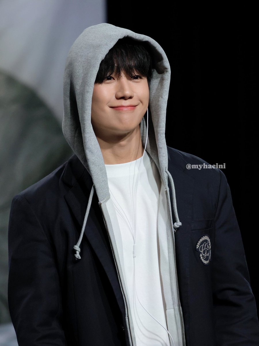 핸니바라기 tweet media