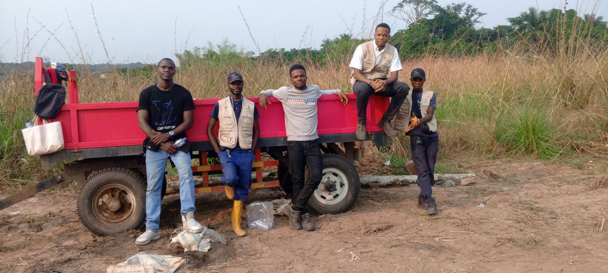 mabele_farming's tweet photo. Exposing #youth to the #technology that will shape the future of #agriculture

MabeleAgric welcomed a  group of young people to our farm  — entrepreneurs, students, and agricultural enthusiasts to exchange agritech solutions (#irrigation, #greenhouse) https://t.co/D1ZRlyoasY