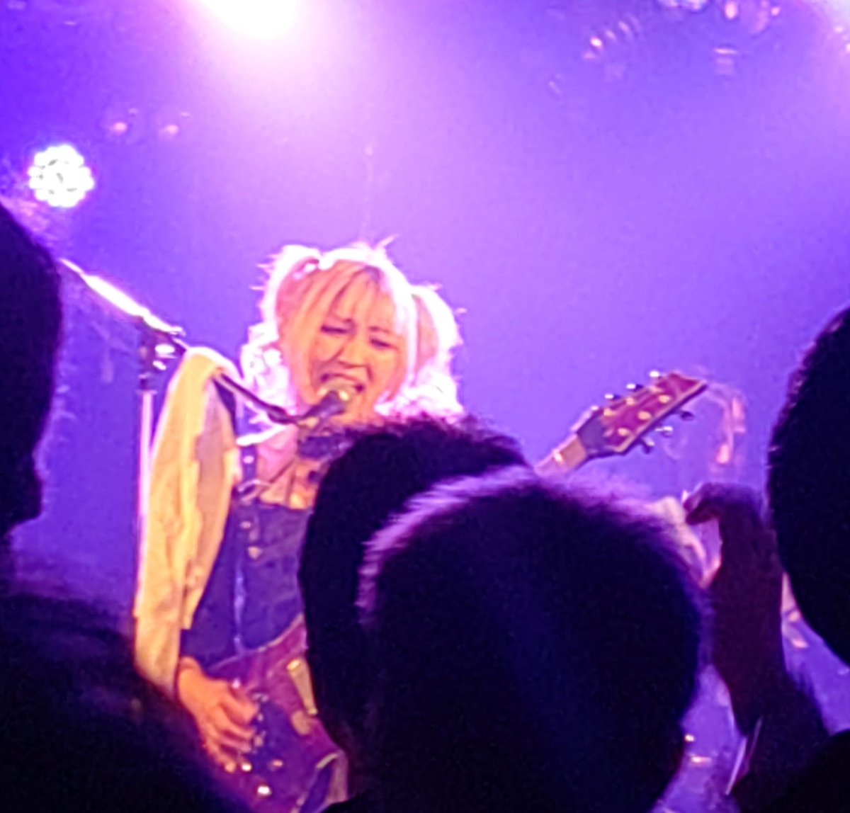 akira707line's tweet photo. 大阪西九条BRANDNEWでのGRRによる対バンとは言え、前半のみの参戦はすみませんがどれも迫力感あっての内容だった🙂特にSirusはまるでXJAPANを生で聴いてる雰囲気だった。 #GRR #LUCIDA #Sirius #RIDEN #RiskyMelody https://t.co/pgEBijqGR1