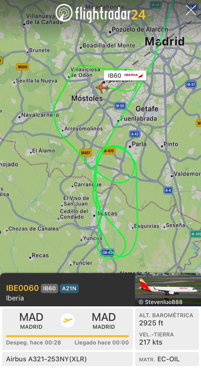 dani_lecu's tweet image. Buena visita hoy en LECU
@Iberia @Airbus #LECU