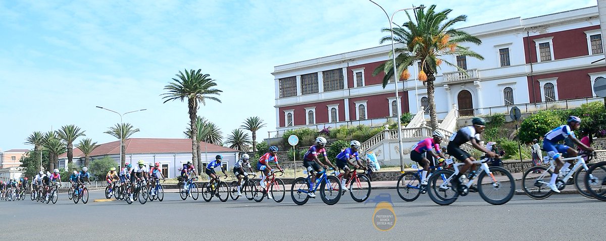 #Eritrea: Africa's Cycling Power House in action today.  

#EritreanNationalCyclingChampionship2025 - (185 Kms One-Day Race for Elite and U23) held on the streets of Asmara in which 168 cyclists   - 17 of them professionals including Biniam Ghirmay &amp; other renowned champions -