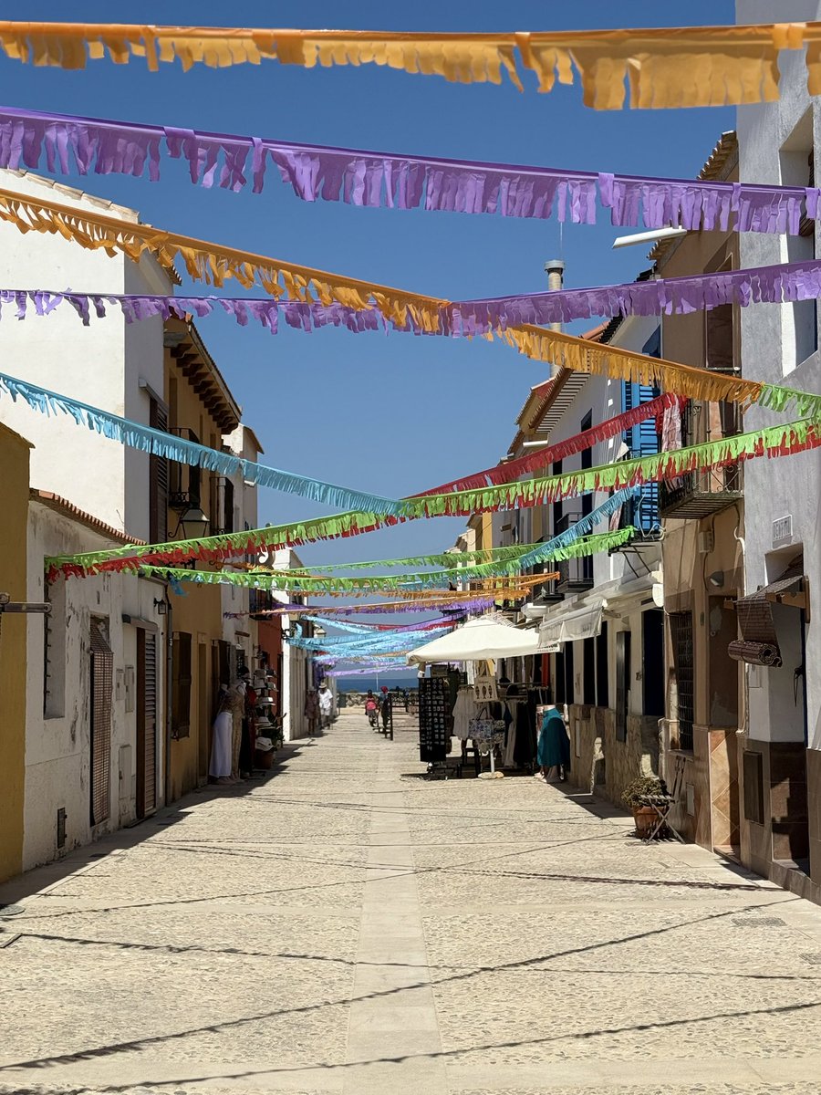 Emma_EG8's tweet image. Fiestas de pueblo.