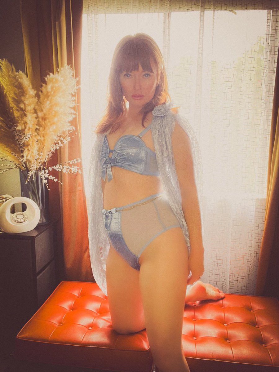 <a href="/CeriseLynx/">Cerise Lynx *🔞NSFW*</a> Our favourite retro redhead.