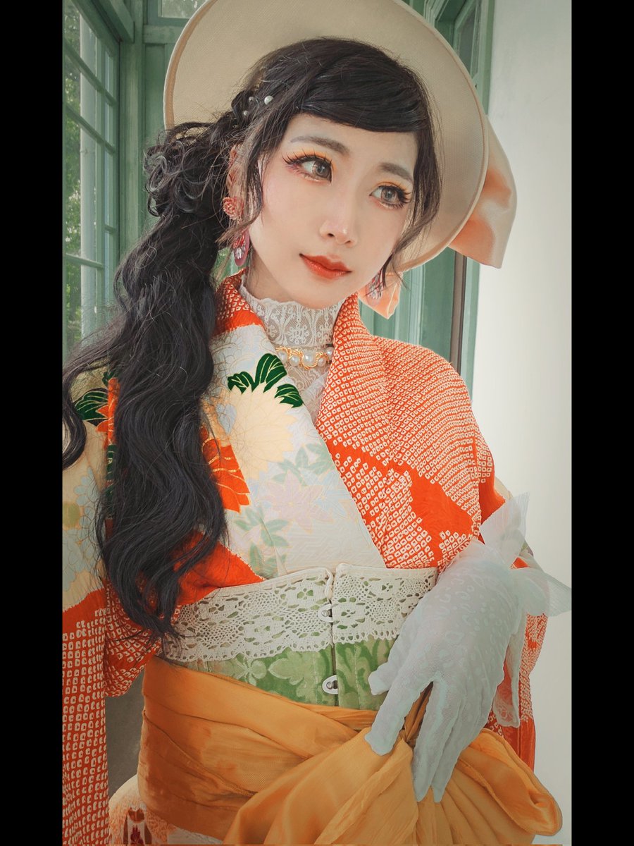 Gekkabijin_moon's tweet photo. 今日の撮影🏵️
マツオヒロミさんの絵に描かれていそうなモダン女子を目指しました✴️ https://t.co/XHEAvCvBmb