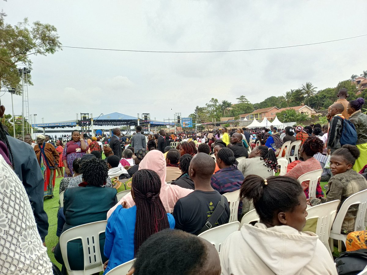 #BennyHinncrusade2025 . Thousands of Ugandans flock at Miracle Center Cathedral, Rubaga to tap the anointing from pastor Benny Hinn
