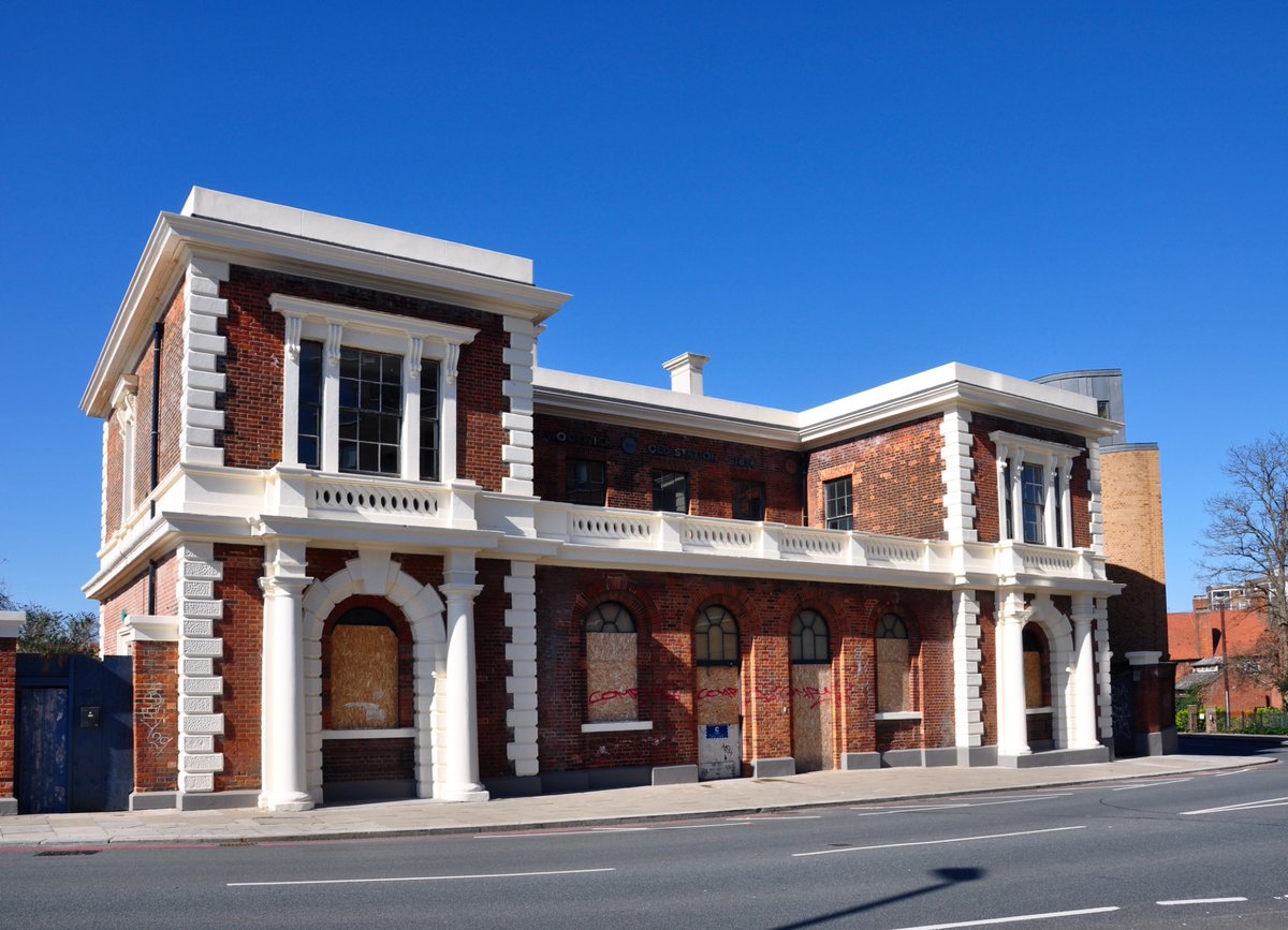 jon_cooper75's tweet image. North Woolwich E16, dead station…