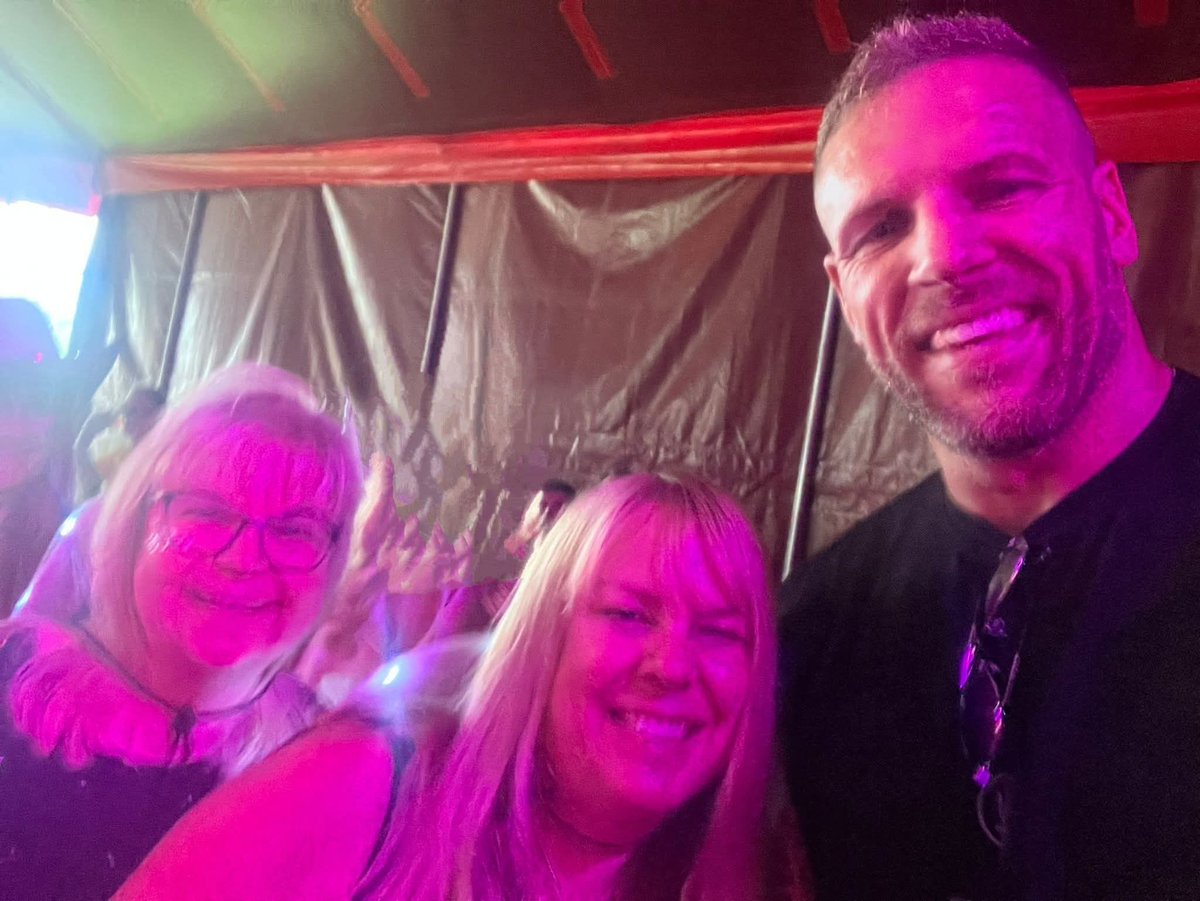SpraggClaire's tweet photo. @jameshaskell thank you, great night @chester7s 🎵🎉 https://t.co/5kYGoWMn5q