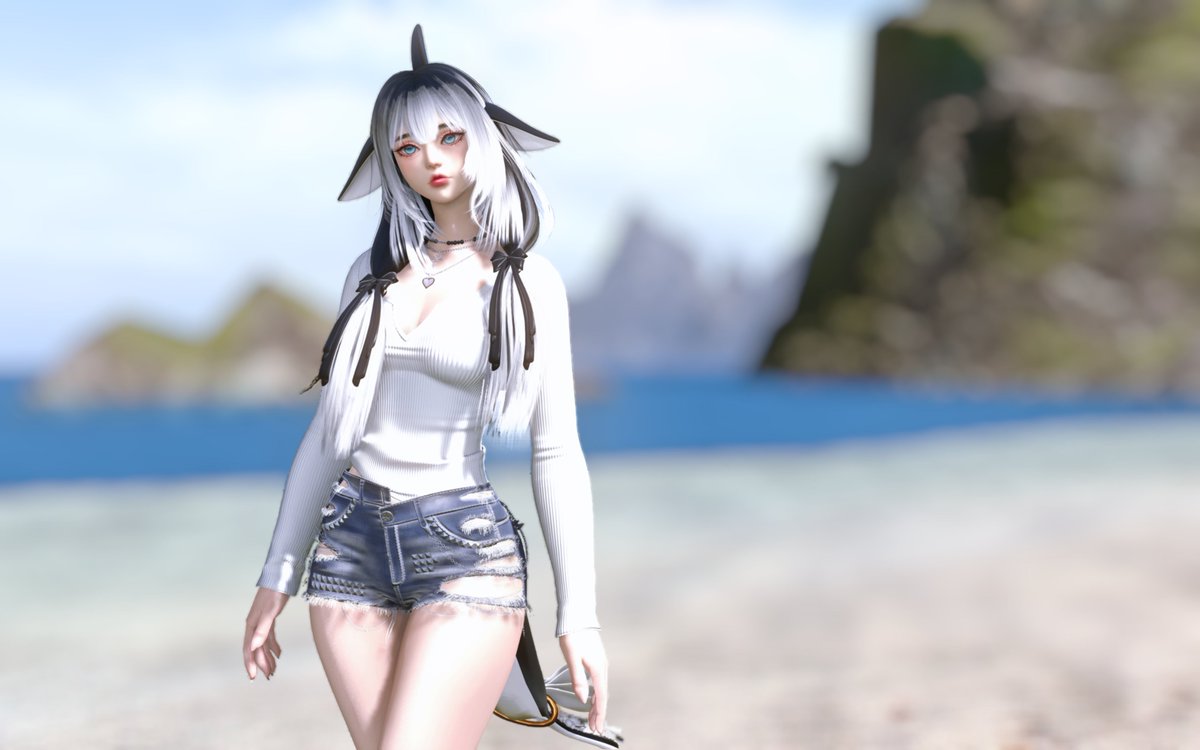 MinaLinxy's tweet image. whale girl era