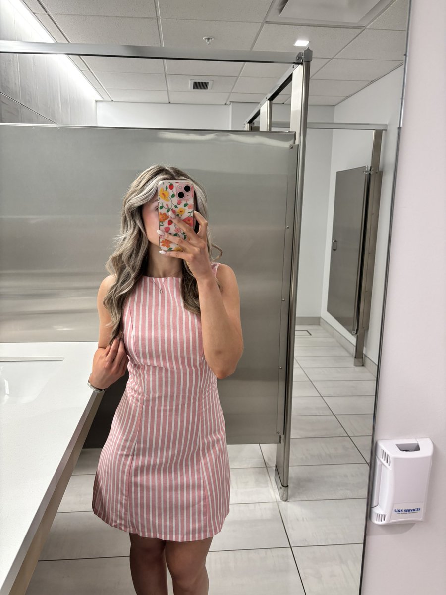 wxashleystanley's tweet image. I'll take any excuse to wear pink🩷 Beautiful weather in store today!☀️