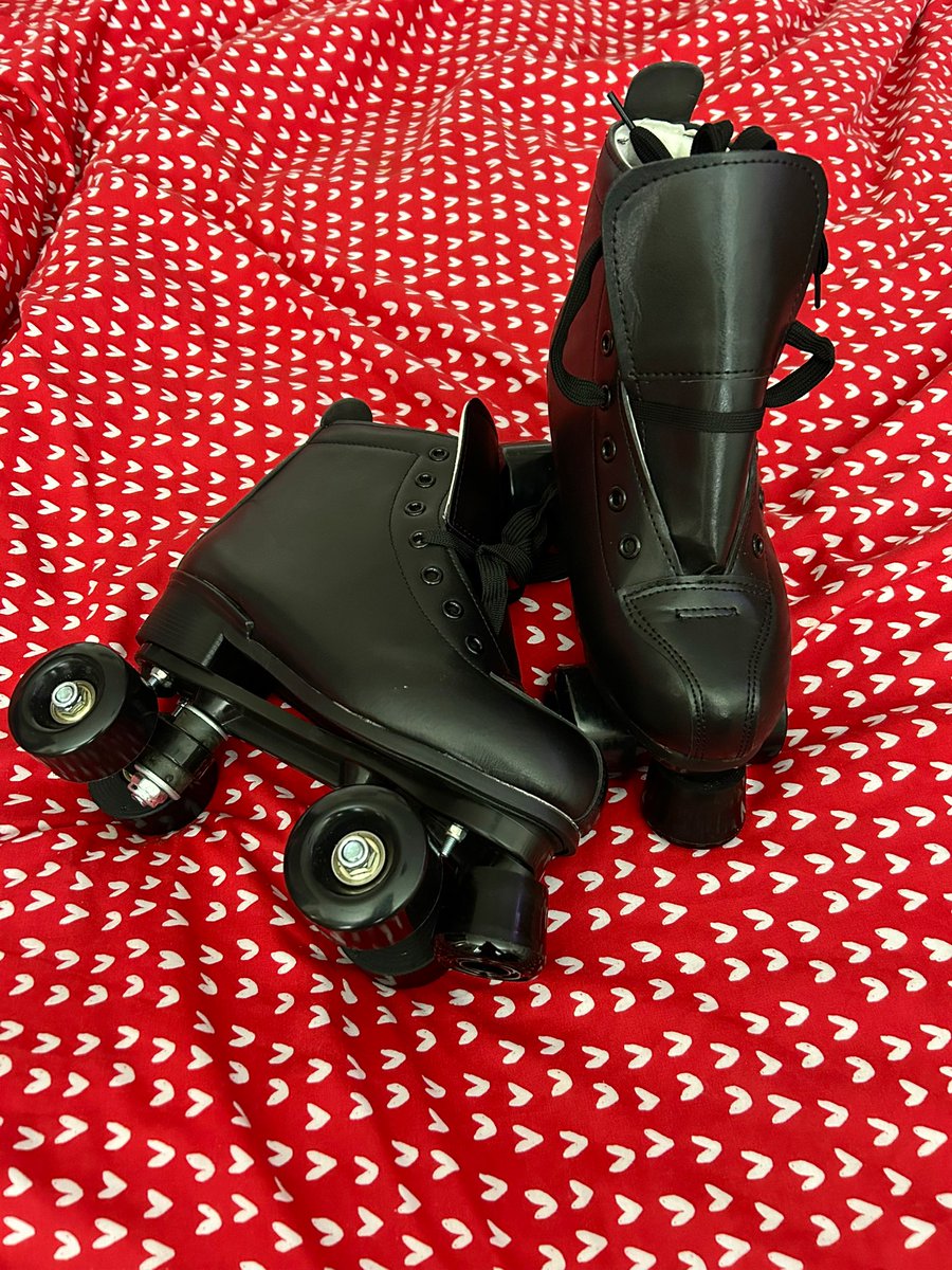 Porscha_Morgan's tweet photo. Went to a car boot today and found these babies brand new in my size for £10! 

If you see me falling over mind your business 😂 https://t.co/uDvvY7EHxS