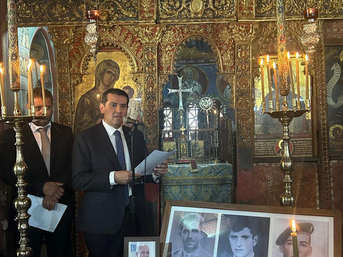 MinHealthCY's tweet image. «Η μνήμη των ηρώων μας οφείλει να γίνεται πυξίδα στις δύσκολες στιγμές και φάρος που θα φωτίζει το δρόμο προς ένα μέλλον ελεύθερο, δίκαιο και ειρηνικό».
Επιμνημόσυνος λόγος ΥΥ @MichaelDamianos, στο ετήσιο μνημόσυνο των ηρώων της Κοινότητας Λαγουδερών.
📌tinyurl.com/ynrstjnp