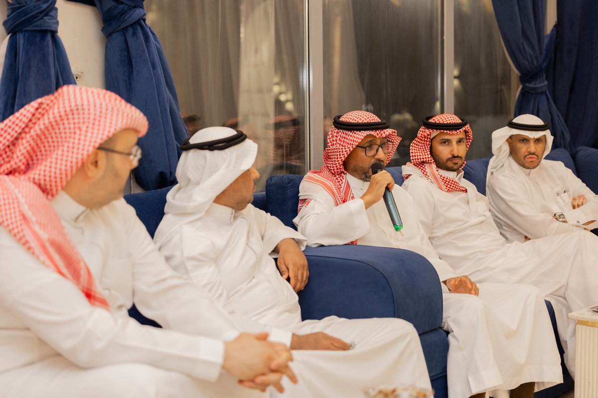 falbaiaie's tweet image. تبِعتها فقرة كسر الجليد مع المهندس عبدالله الجرف، جلسة ملهمة عن الاختيار والاستقطاب الفعّال للقيادات التنفيذية مع الأستاذ عبدالعزيز الخميس الرئيس التنفيذي وتكلمنا مع الاستاذ سعود العمير عن برنامج التعاقب الوظيفي في القطاع العام 
@Azizkhamees 

شكرًا لكم.