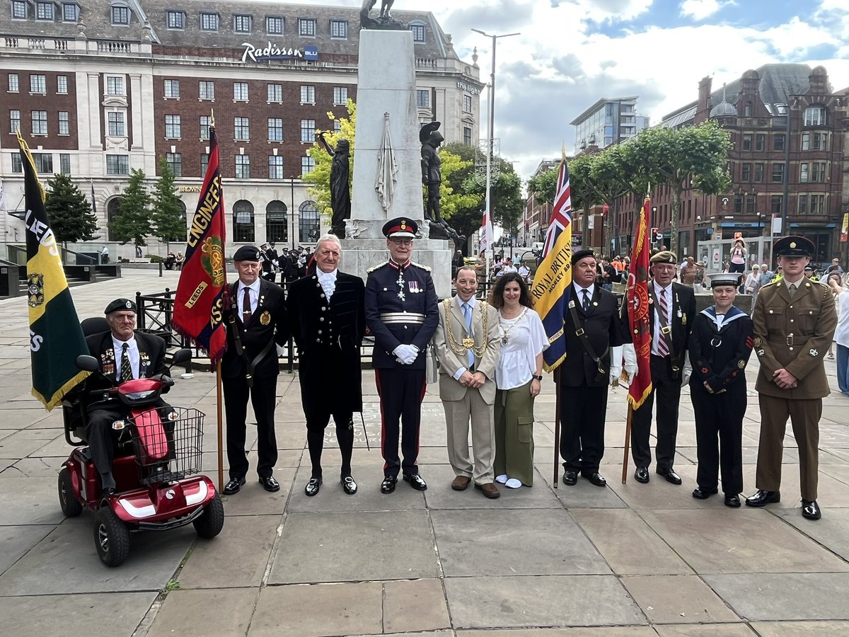 Prof Adeeba Malik CBE, Lord Lieutenant W.Yorkshire tweet media