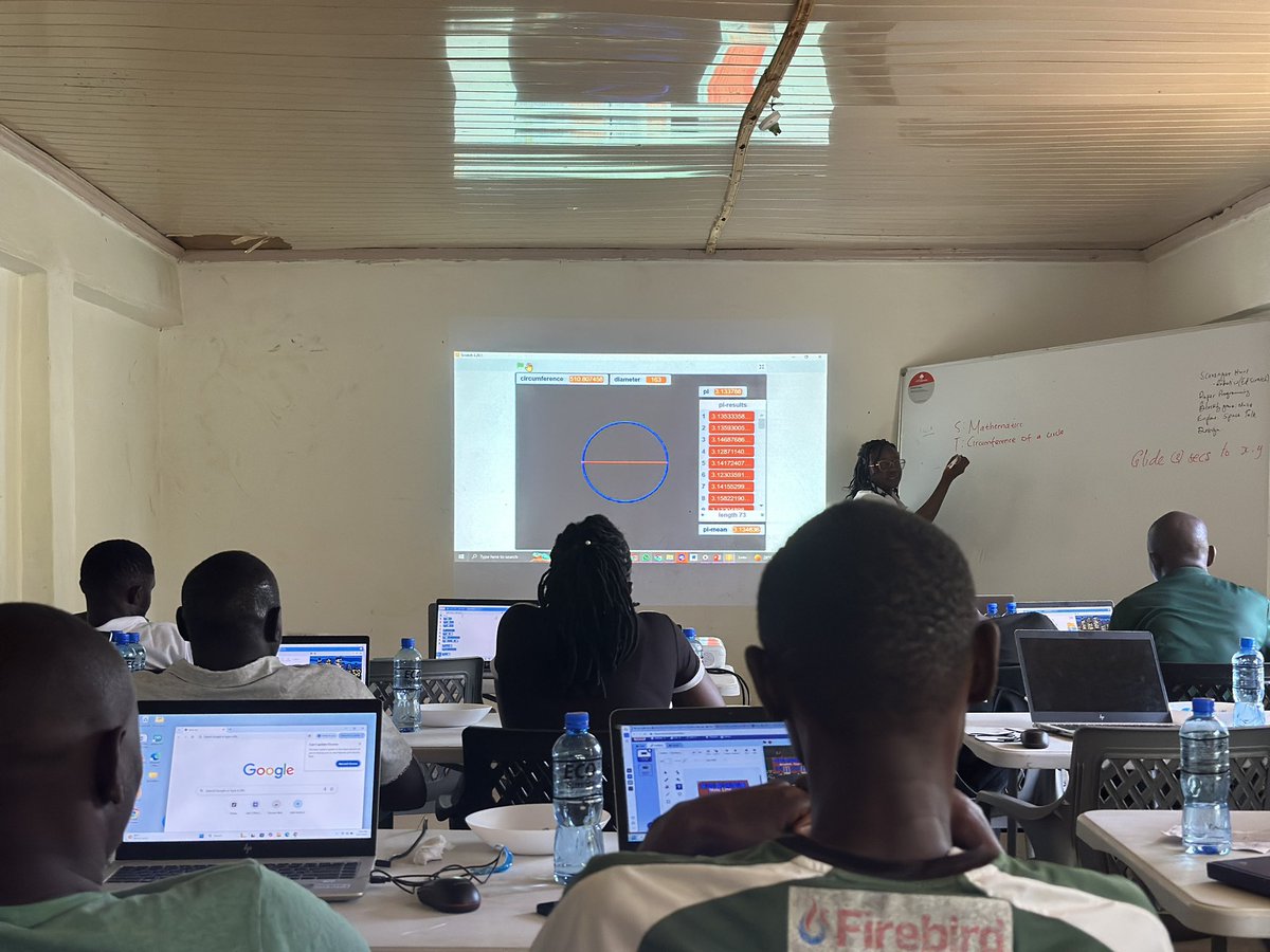 RileyOrton2's tweet image. In partnership with African Maths Initiative , educators explored creative coding; not just to learn the skill, but to discover how it can be integrated across different learning areas. #CreativeCoding #TechInEducation#FunLearning#CBCKenya#AkiliSTEMartsAcademy#ROFImpact
