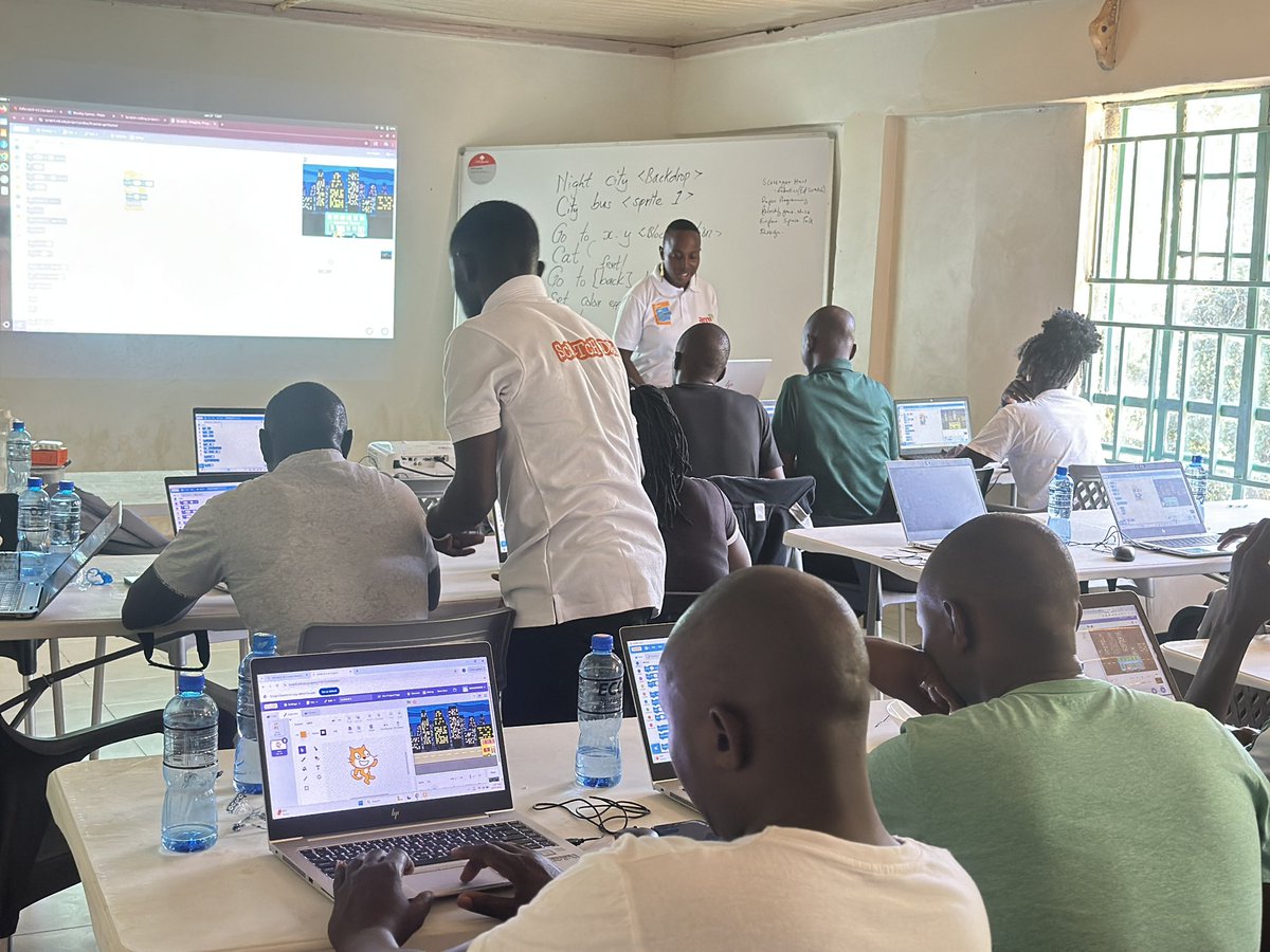 RileyOrton2's tweet image. In partnership with African Maths Initiative , educators explored creative coding; not just to learn the skill, but to discover how it can be integrated across different learning areas. #CreativeCoding #TechInEducation#FunLearning#CBCKenya#AkiliSTEMartsAcademy#ROFImpact