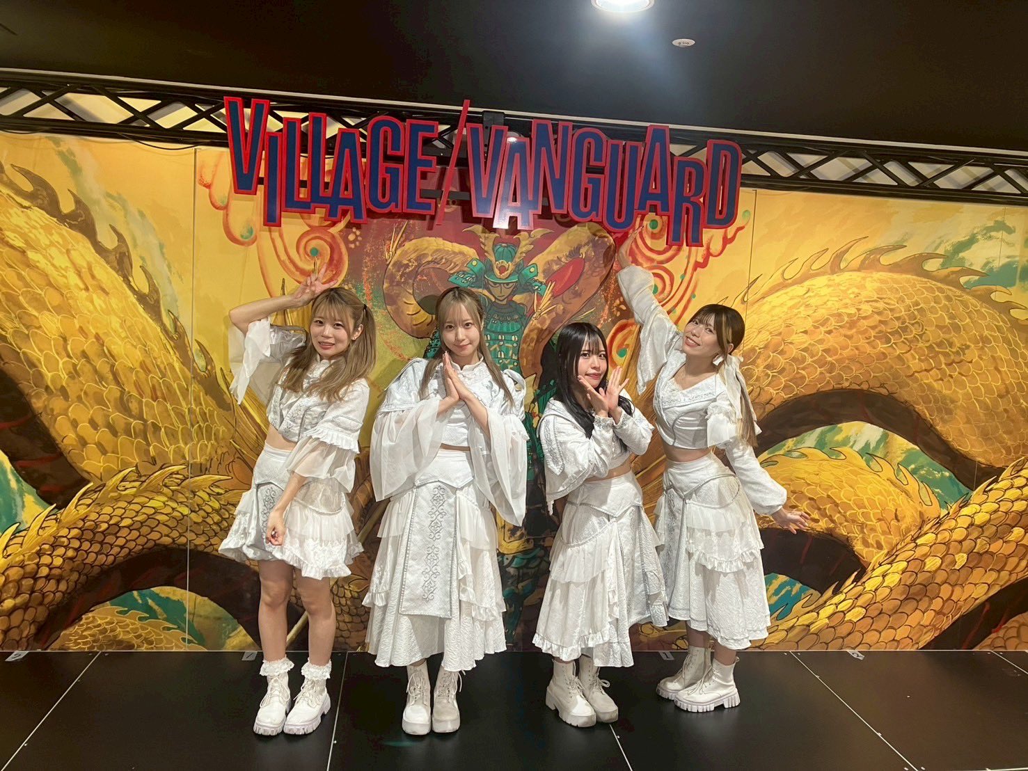 30％OFF】 新発売の Kolokol藤本さきメイングッズ アイドル