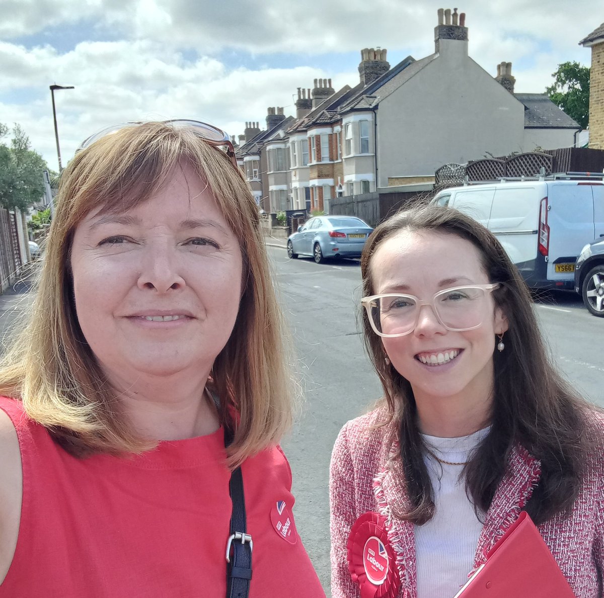 Cllr Alisa Igoe (@alisaigoe) on Twitter photo I was out this sunny Sunday morning with the excellent <a href="/EMorganLabour/">Elizabeth Morgan</a>, #Labour's candidate in the #BromleyCommon & Holwood by-election on 24th July.
Plenty of support for Elizabeth and many issues raised on items that need fixing in the ward. I was out this sunny Sunday morning with the excellent <a href="/EMorganLabour/">Elizabeth Morgan</a>, #Labour's candidate in the #BromleyCommon & Holwood by-election on 24th July.
Plenty of support for Elizabeth and many issues raised on items that need fixing in the ward.