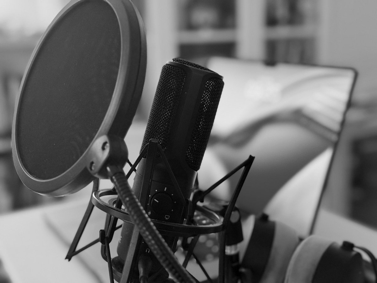 jestic's tweet photo. Der letzte Song für die neue Platte ist im Kasten. 😱 #FromZero https://t.co/0t5ImNSqxP
