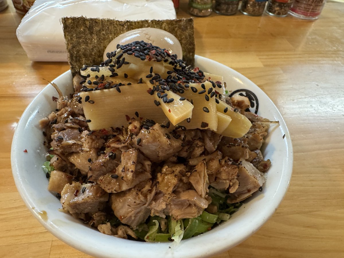 paybacktime_774's tweet photo. 塩分補給
夏バテ予防
熱中症対策
水分補給
カロリー調整
ラーメンとご飯ものには夢しないよね。
週末〆!!
#tataraba https://t.co/PjpH3v6OJG