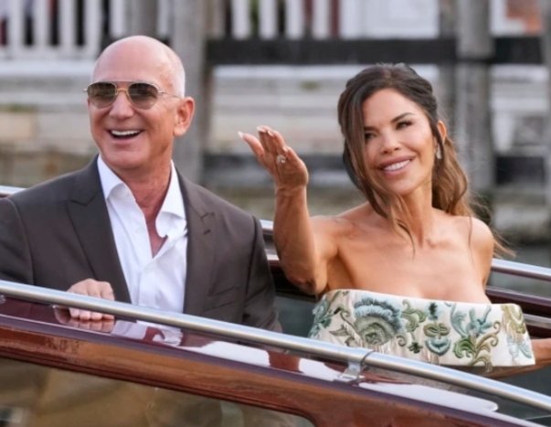 Imagine having $3-$5 million laying around that the World Foodbanking Network says could potentially pay for 42-70 individual meals for the hungry but instead you spend it on a wedding gift for this plastic Barbiedoll. 

Billionaires suck.
But as they say:
just let 'em eat cake.