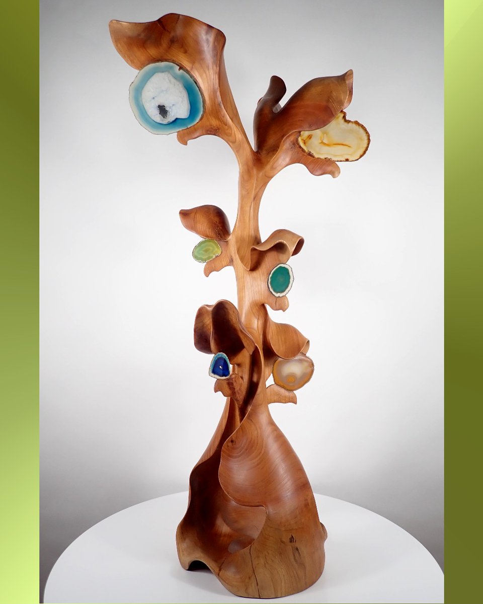 Klexmino's tweet photo. Dear Art Friends.
Today I would like to present you my sculpture "Colours of Life" from the series - COLOURFUL.

Cherry tree / agate discs / waxed
130 cm x 55 cm https://t.co/vjR5FIYsH2