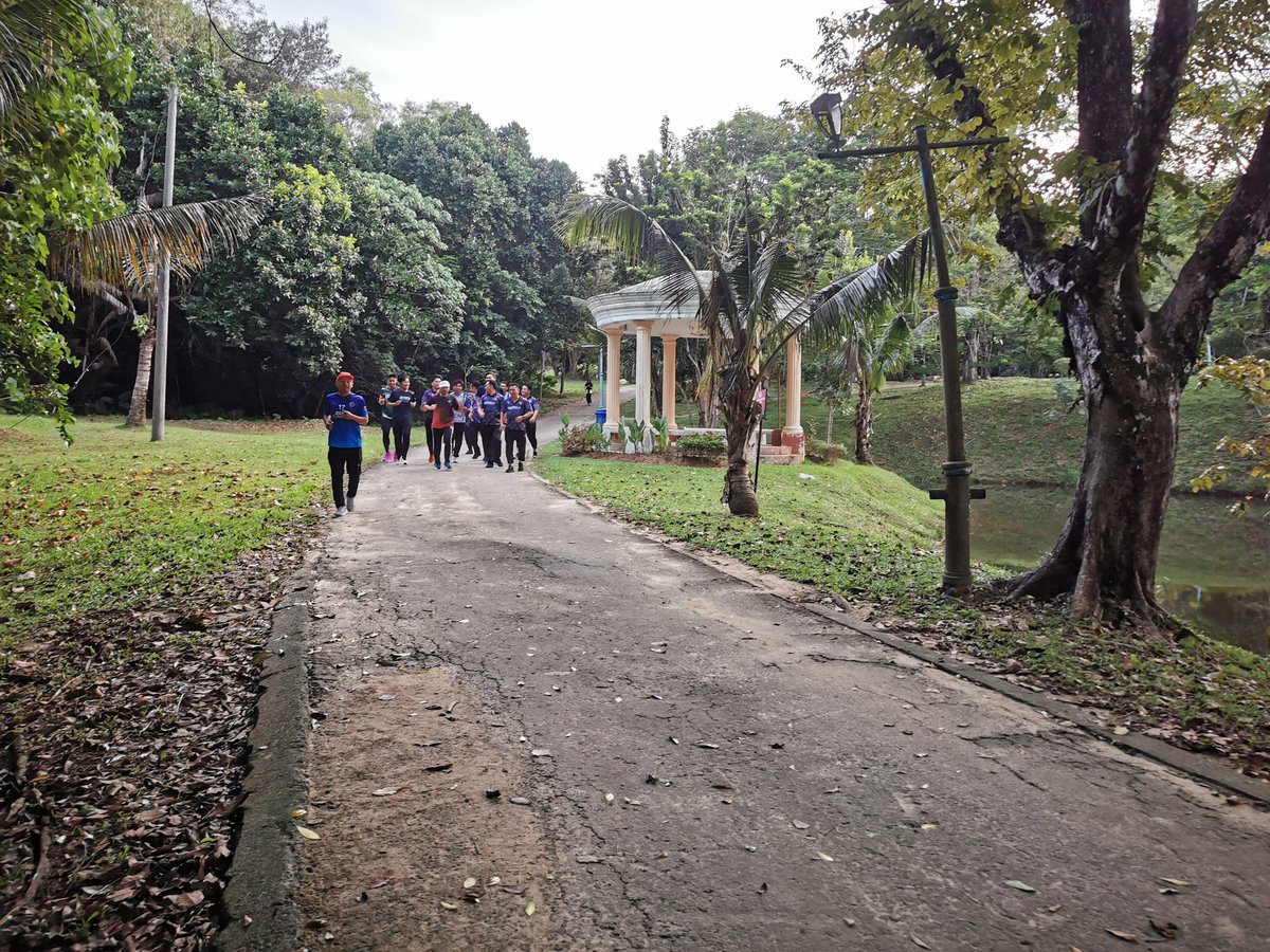 Dr_Uzir's tweet image. Alhamdulillah, pagi ini bersama warga Dosm WP Labuan dalam program Fit DOSM: Breakfast Run di Taman Botani.

#FitDOSM 
#StatsMalaysia 
#StatistikNadiKehidupan 
#StatistikSegalanyaPasti
#MyASEAN2025 
#ASEANMalaysia2025 
#KepengerusianASEANMalaysia2025
#BanciPertanian2024
#KPDOSM