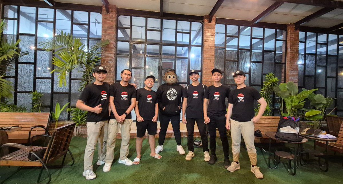 I am very happy to join Aptos Indonesia. There are many fun things here. Everything I get from Aptos means a lot to my life.

 And thank you very much to Aptos Indonesia who made yesterday's Indonesian Meet Up event very exciting.

#AptosIndonesia