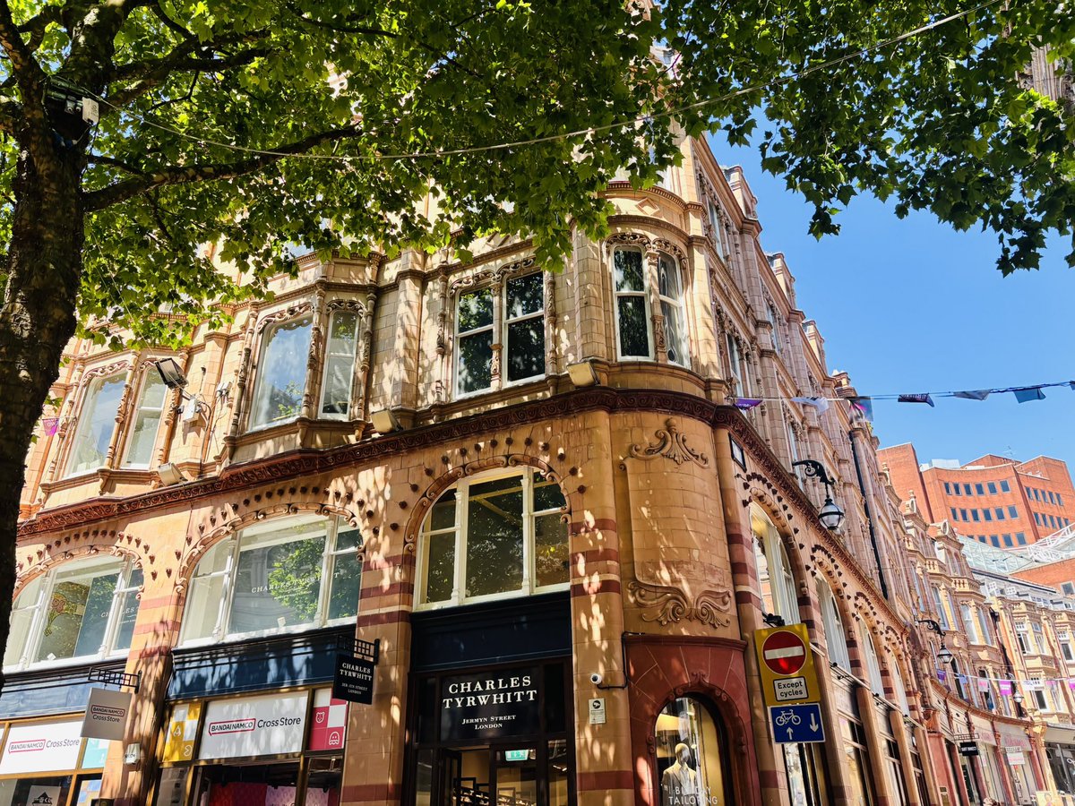 MissCDFarran's tweet image. A bit of Saturday #Brum 😌💁🏼‍♀️