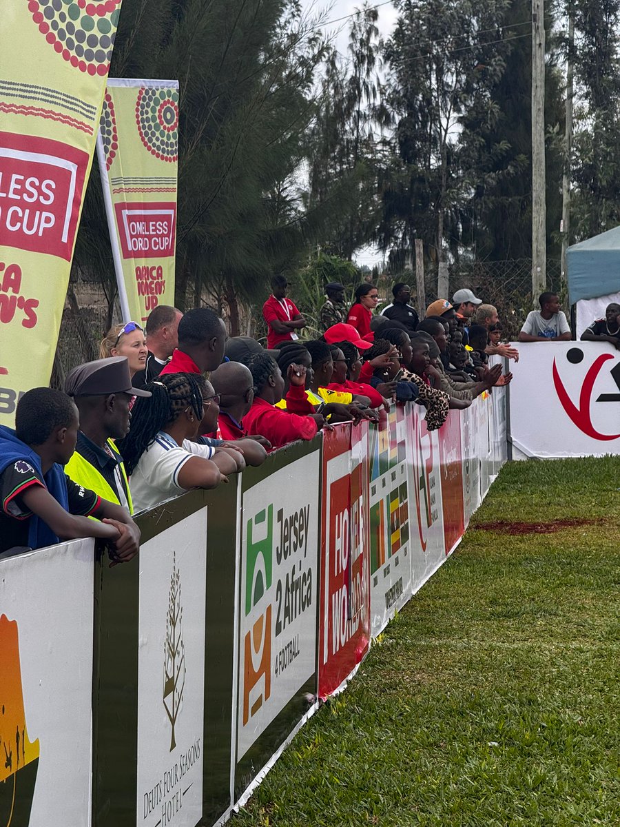 Our players have been given a warm welcome at the Africa Women's Cup - the audience played a huge part in creating a fantastic atmosphere for our teams yesterday.

Another busy (and loud!) day ahead at the Africa Women's Cup on Finals Day.

#PlayForHer #AfricaWomensCup