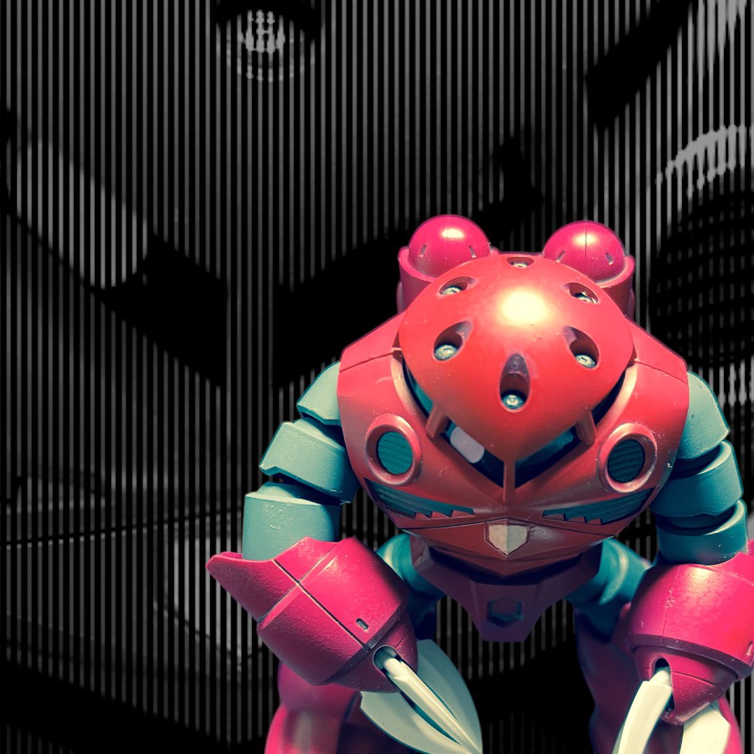 中学生以来、一番最初に作ったガンプラになります。初心者です❕許してください🔰ズゴックは良いよね(*´ω｀*)
 #ズゴックってかっこいいよね
 #ガンプラ好きと繋がりたい 
 #Photoroom