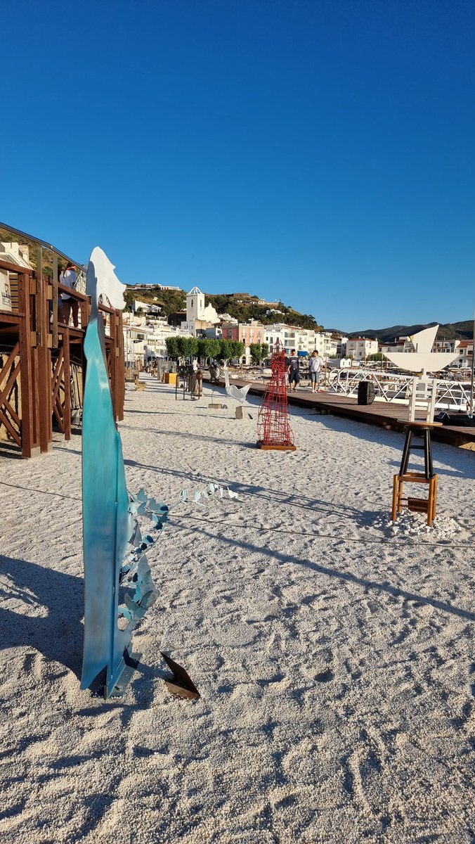 Xavier de las Heras Cisa (@xdlheras) on Twitter photo Em passejo per Tramuntanart al moll de <a href="/elportdelaselva/">El Port de la Selva</a> i m'aturo davant del nen que juga amb un vaixell de ľescultora Teresa Riba que omplirà una capella de la <a href="/sagradafamilia/">La Sagrada Família</a> Em passejo per Tramuntanart al moll de <a href="/elportdelaselva/">El Port de la Selva</a> i m'aturo davant del nen que juga amb un vaixell de ľescultora Teresa Riba que omplirà una capella de la <a href="/sagradafamilia/">La Sagrada Família</a>