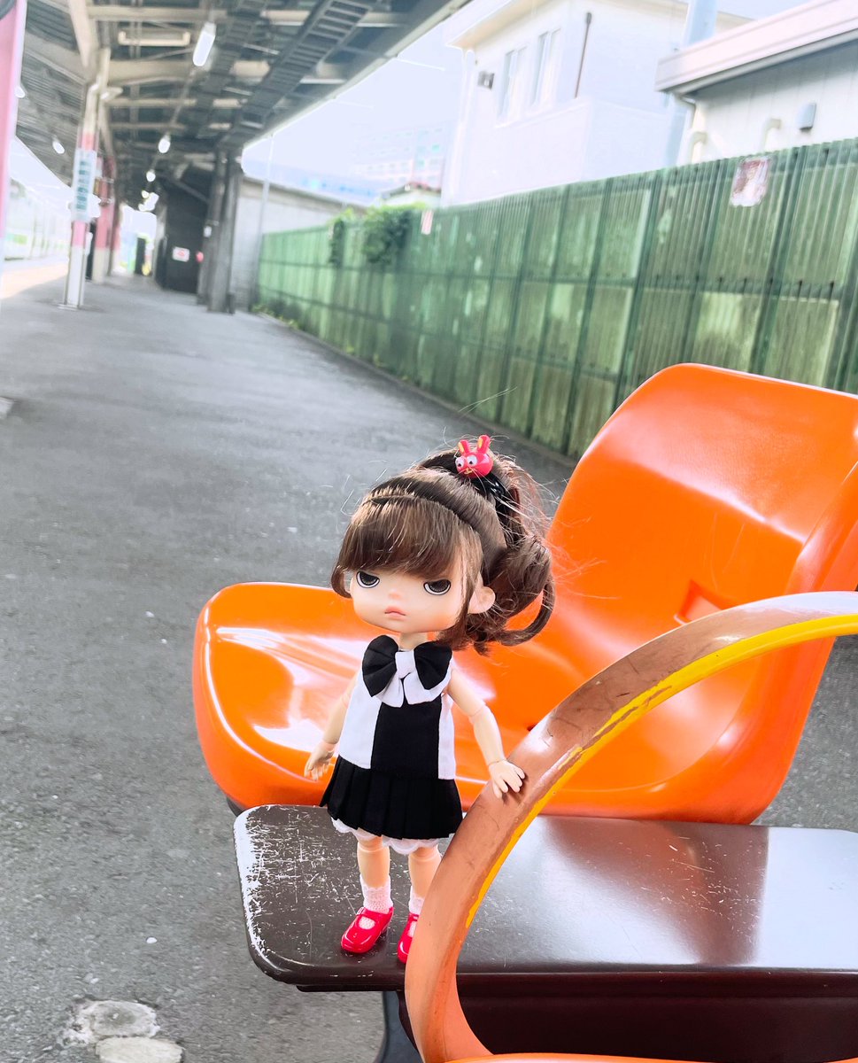 とある駅の丑丑ちゃん

#monstdoll #モンストドール　#monstjointdoll
