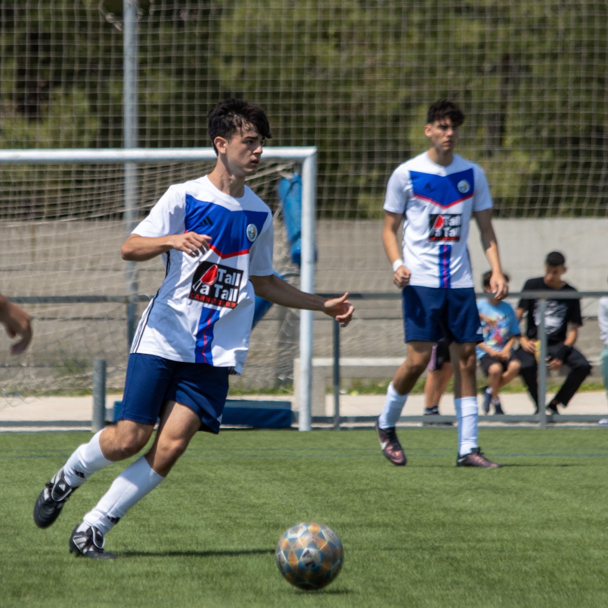 ⚽️🔙😢

🥺 Se nos mete algo en el ojo…
🙌🏻 ¡Os vamos a echar de menos! 

#CanteraSani #YoSoyDelSani 💙