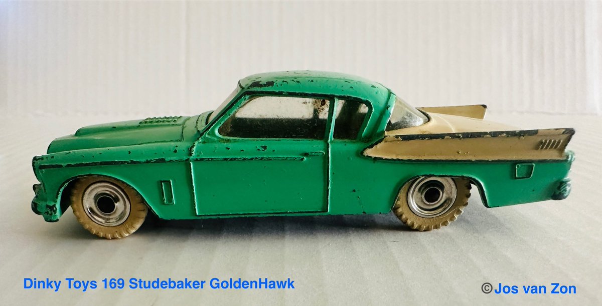 JosVanZon's tweet photo. I will post multiple pictures of my #DinkyToys collection every Sunday (starting December 1st 2024). These are cars that have been played with, so some are damaged.
Today this one from 1960 nr: 169 #Studebaker #GoldenHawk #DinkyToys #DinkyEngland #Meccano #Liverpool #ClassicCars https://t.co/iNuDtGkGDI