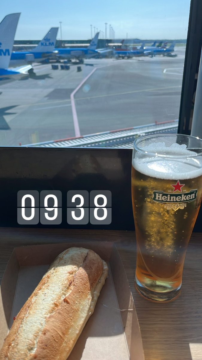 Might just stay schiphol for the rest of my life, got everything I need