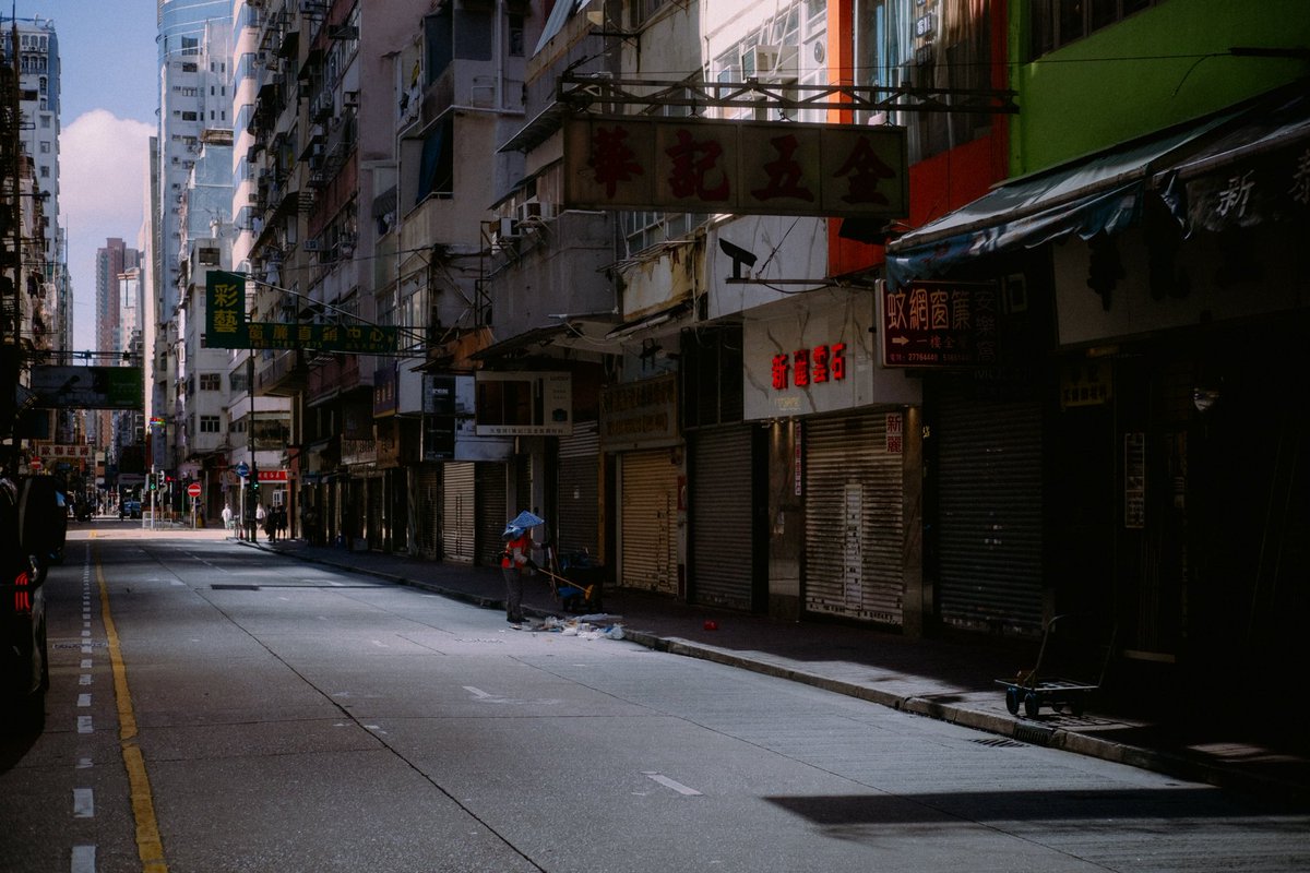 ivar_snaps's tweet image. From HK