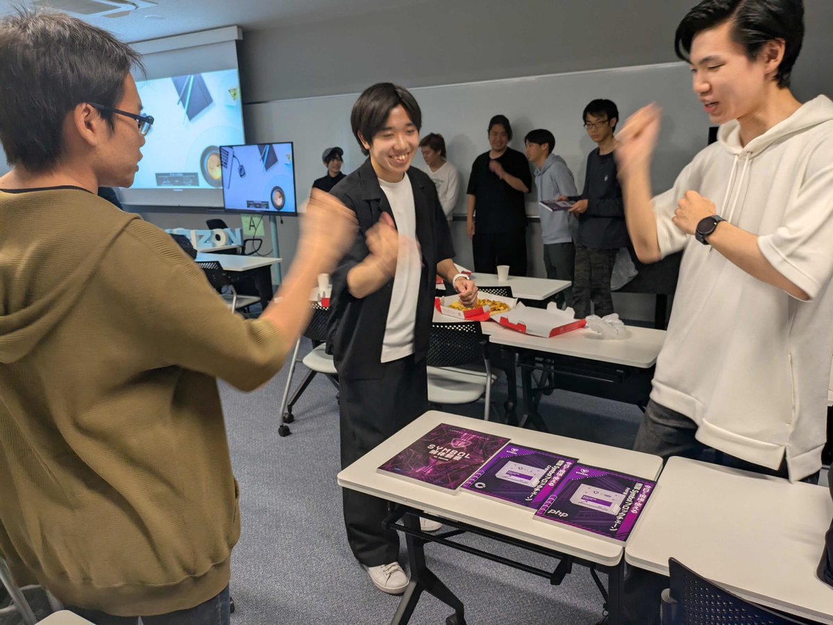 昨日開催された「はじめてのブロックチェーン勉強会」にご参加いただいた皆様ありがとうございました✨

勉強会後、#NEMTUS より今回の共催2団体様に速習Symbolブロックチェーン本C#版、JavaScript版、PHP版、Symbol解体新書の書籍を寄贈いたしました。ぜひ今後の勉学に役立ていただければ幸いです📚