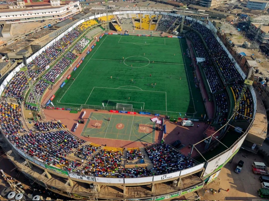 Kyadondo essaza fans refused to sit on those seats because they are yellow in car politics is killing our beautiful game 😂😂