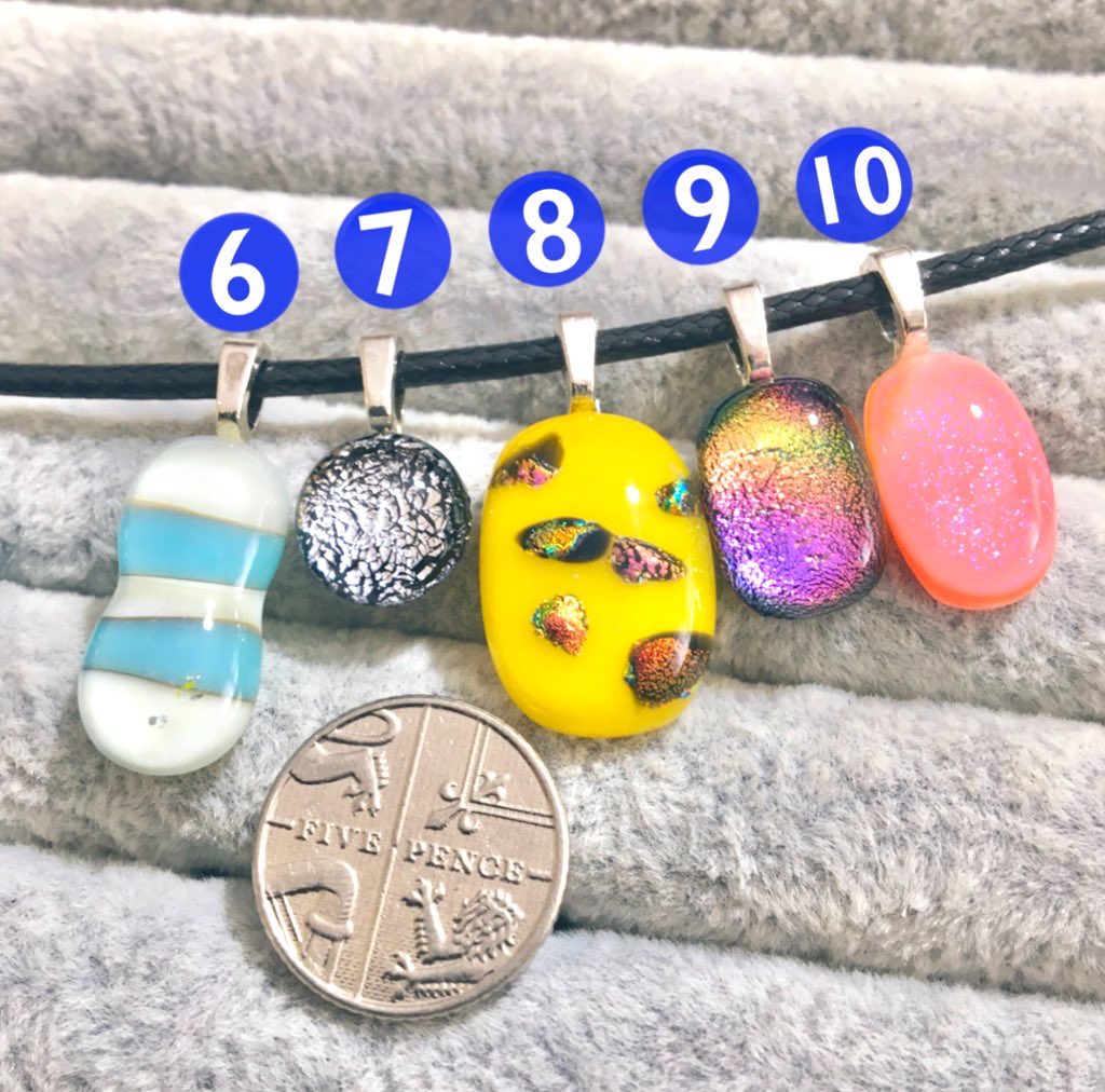 icedrainbow's tweet image. Multiple choice pendants - Numbers 7 8 & 9 have all been snapped up. icedrainbow.co.uk #ukgiftam #ukgifthour