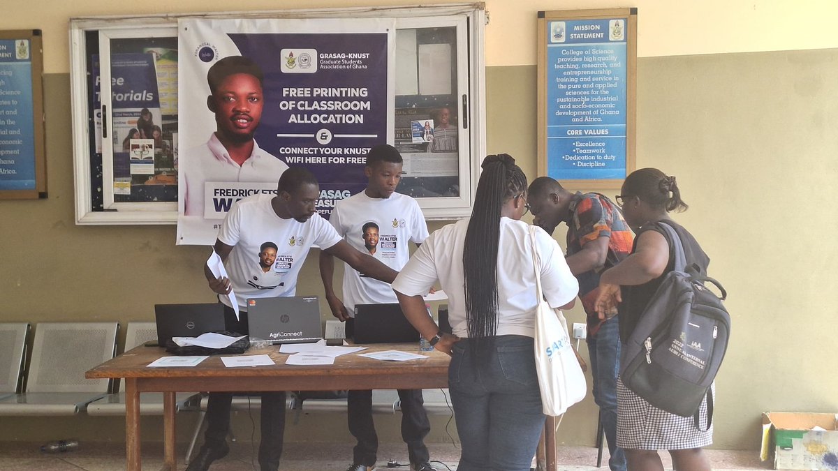 FinancialWalter's tweet image. Day 1 of our FREE Exam Room Printing exercise at GF1—College of Science was a SUCCESS! 🙌🏽
Thanks to all postgraduate students who passed by. We're back again today to support you through the midsem season.